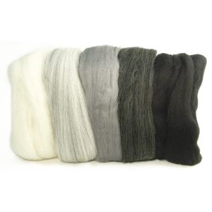Merino roving tuft, super smooth