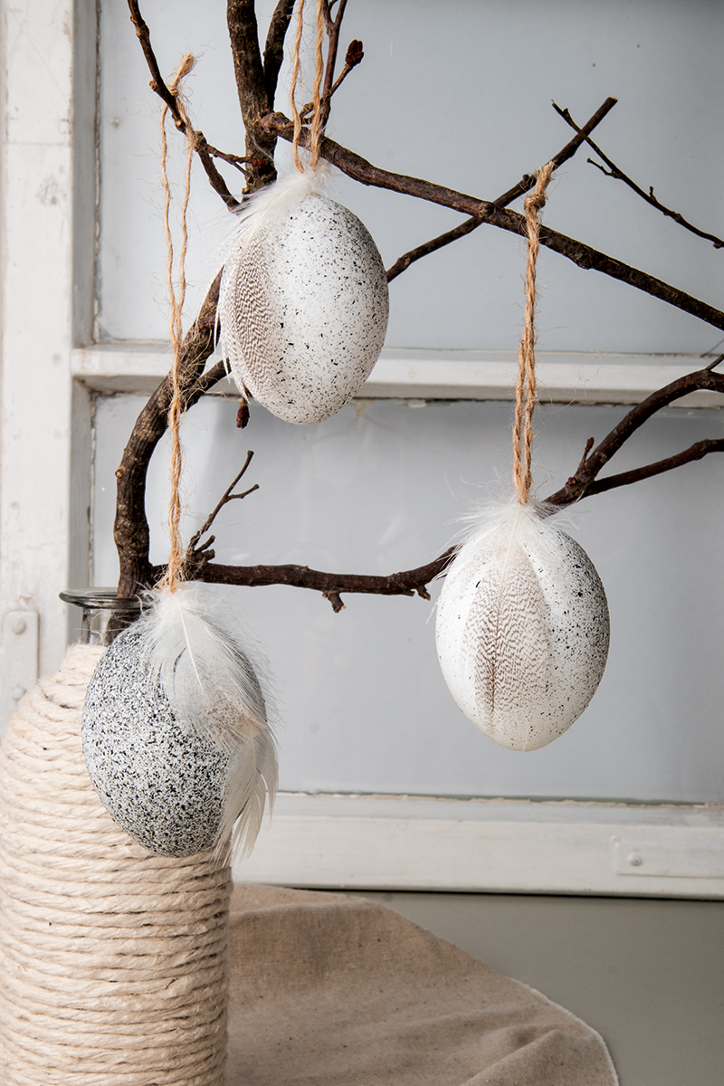 Decorative hanging eggs with granite effect spray