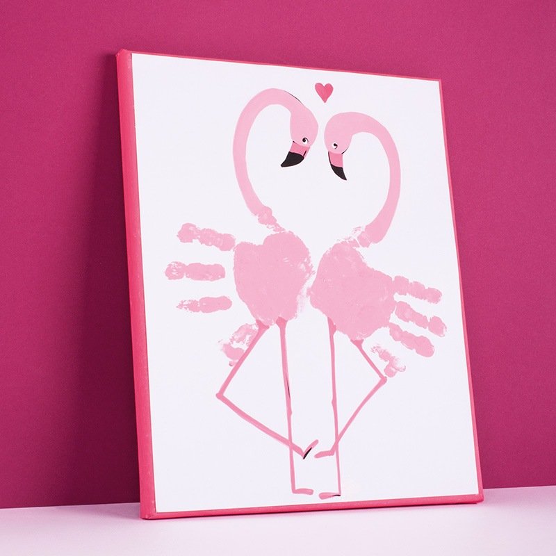 Flamingo-picture with finger paint
