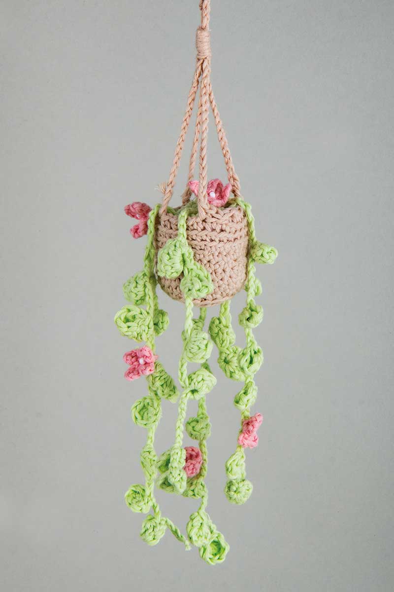 Crochet plant hanger