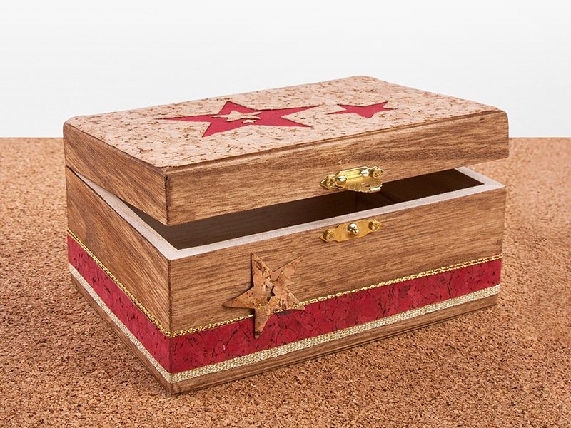 Goldfarbene Holzbox