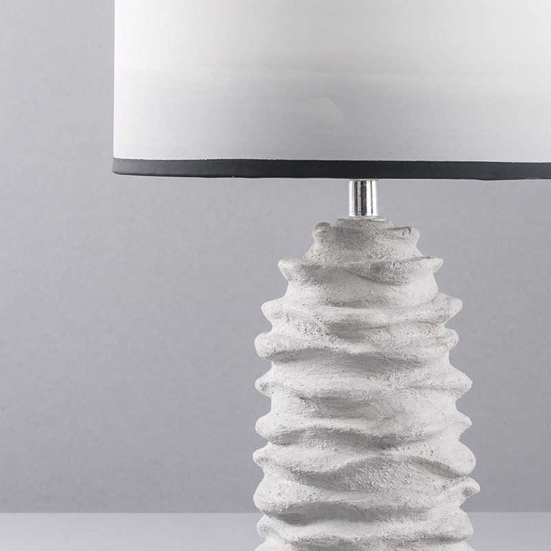 Knetbeton-Lampe
