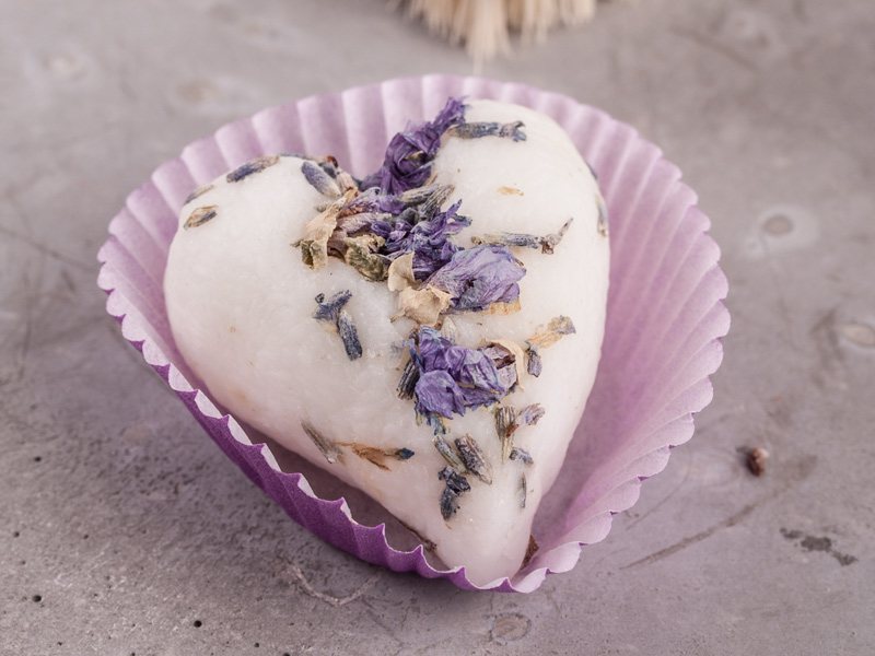 Heart-shaped kneading-soap