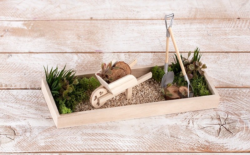 Langes Holz-Tablett