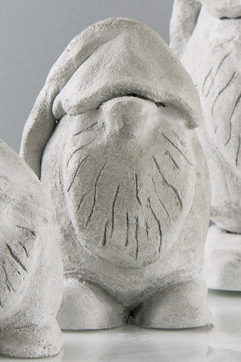Medium-sized gnome out of kneading-cement