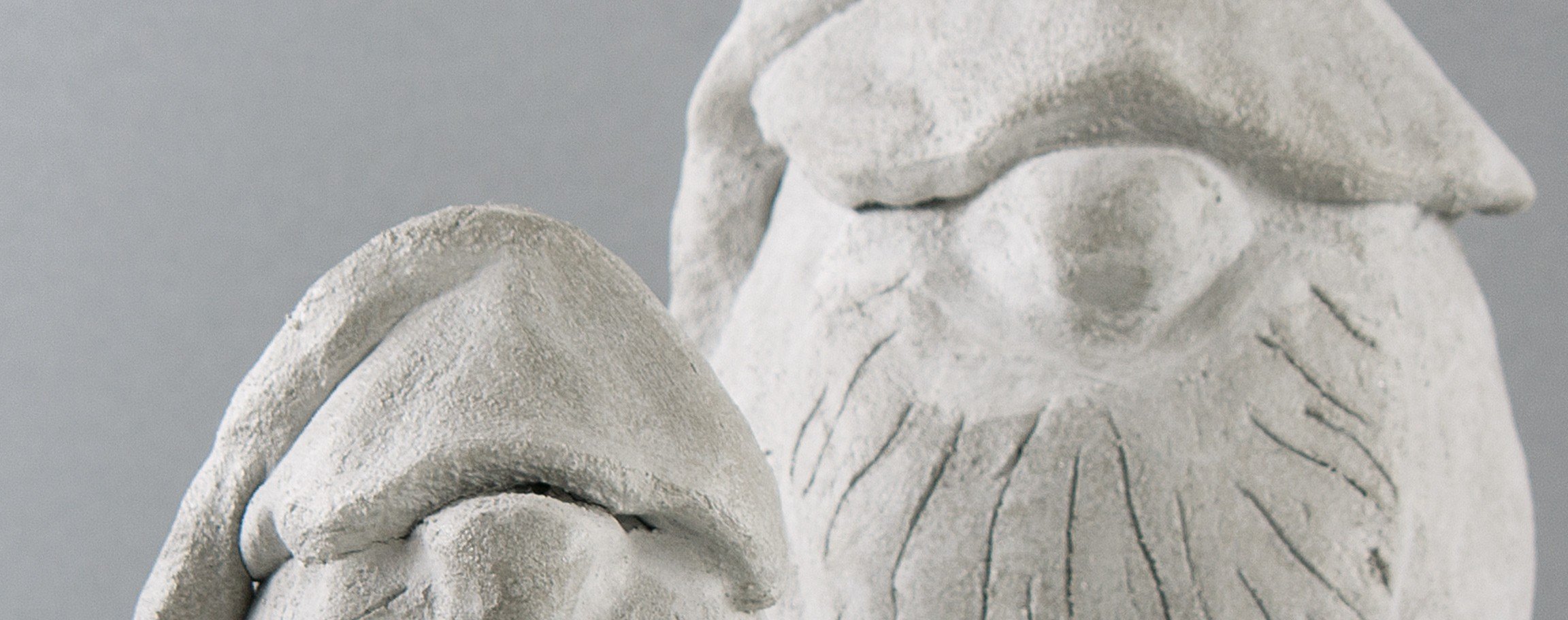 Medium-sized gnome out of kneading-cement