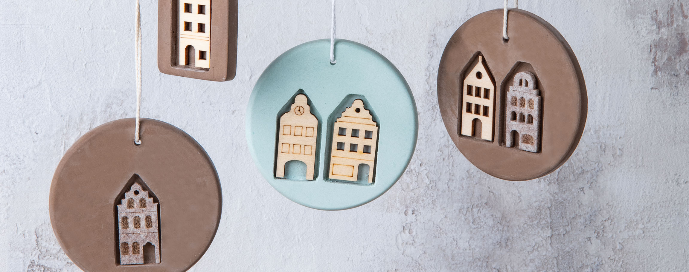 Nordic houses hanger with Nupsis