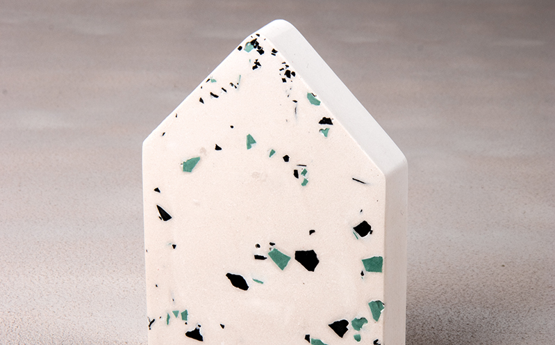 Raysin-Haus in Terrazzo-Optik
