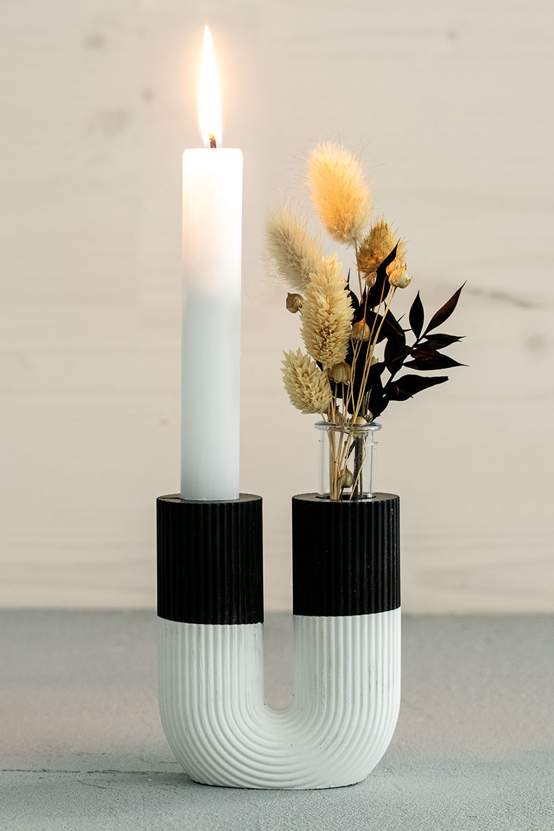 Raysin-Vase in schwarz-weiß