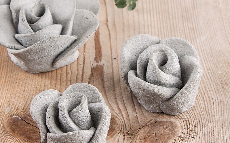 Rose aus Knetbeton