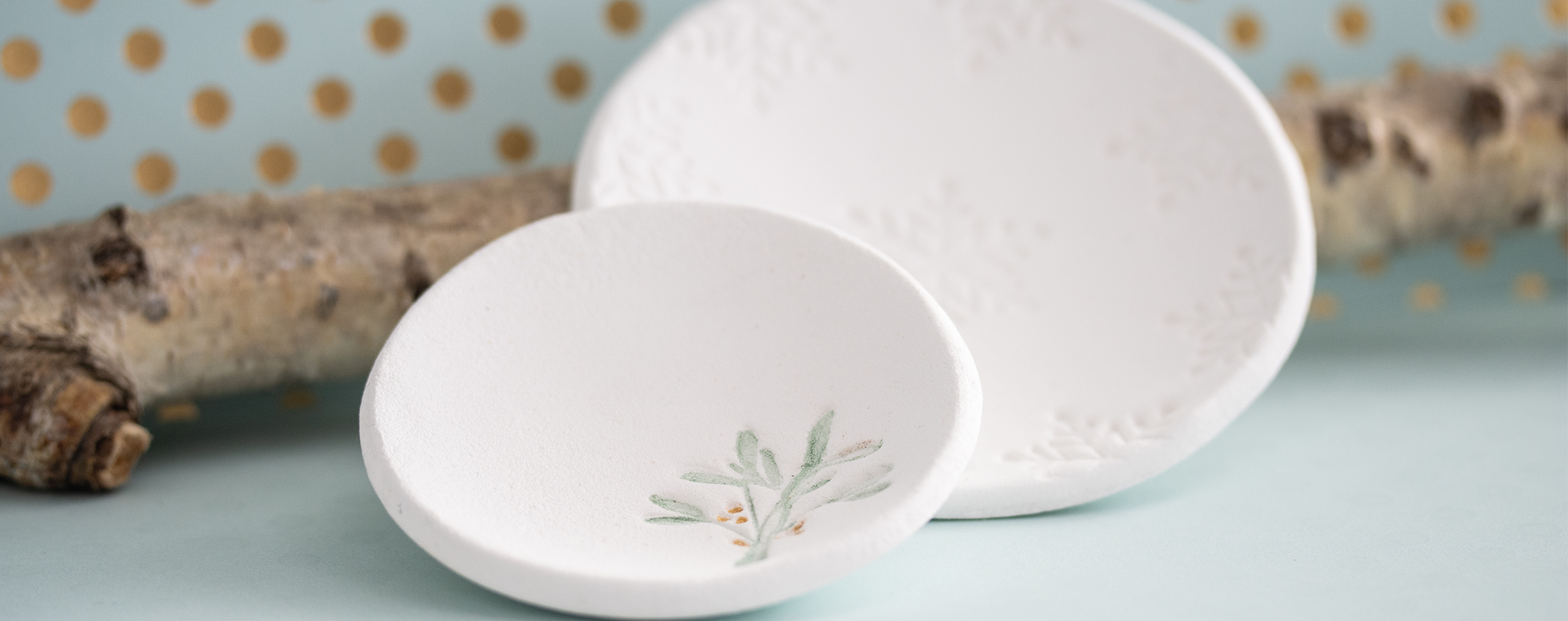 Porzella small bowl with wintry imprint