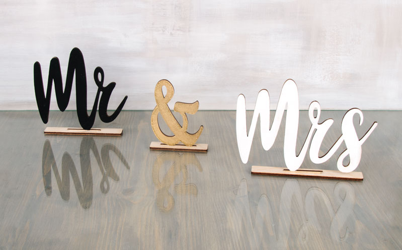 Schriftzug „Mr & Mrs“