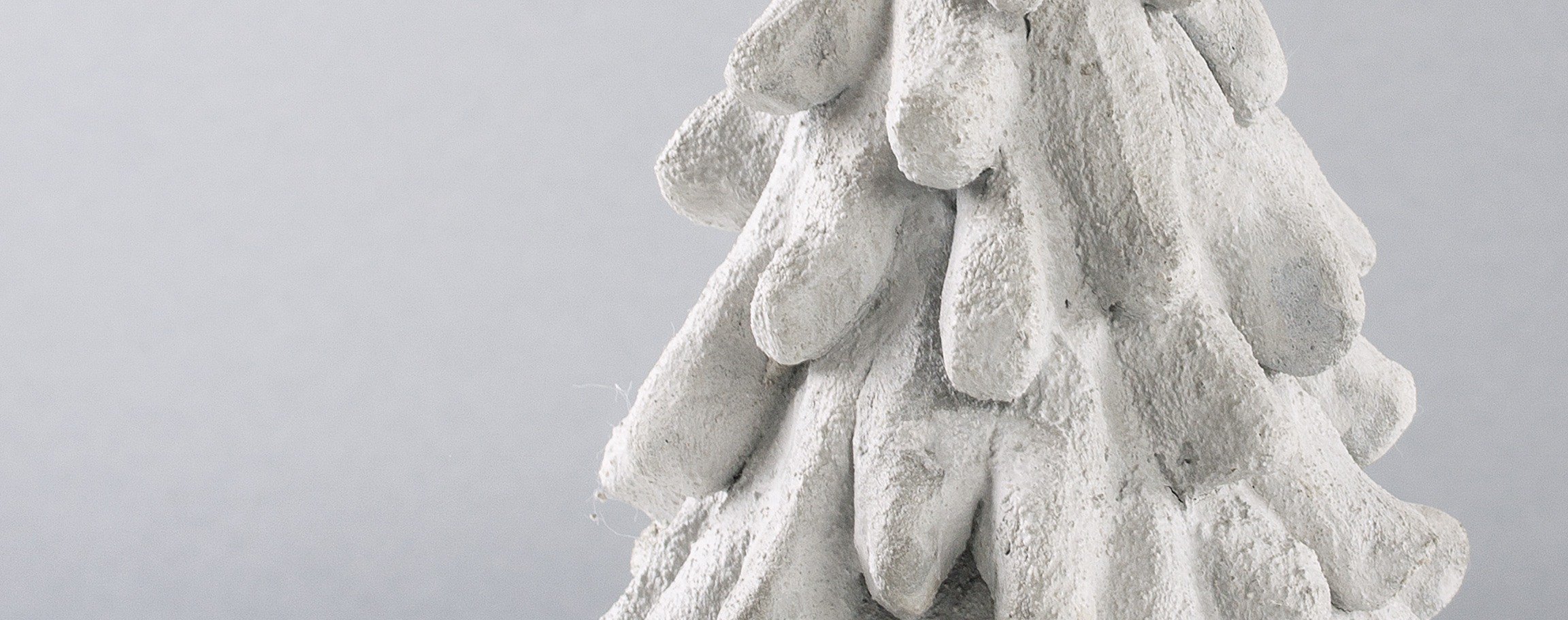 Fir-tree (about 22cm)  out of the kneading-cement