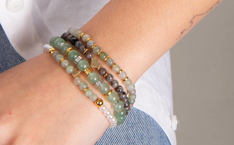Armbänder aus Halbedelsteinen