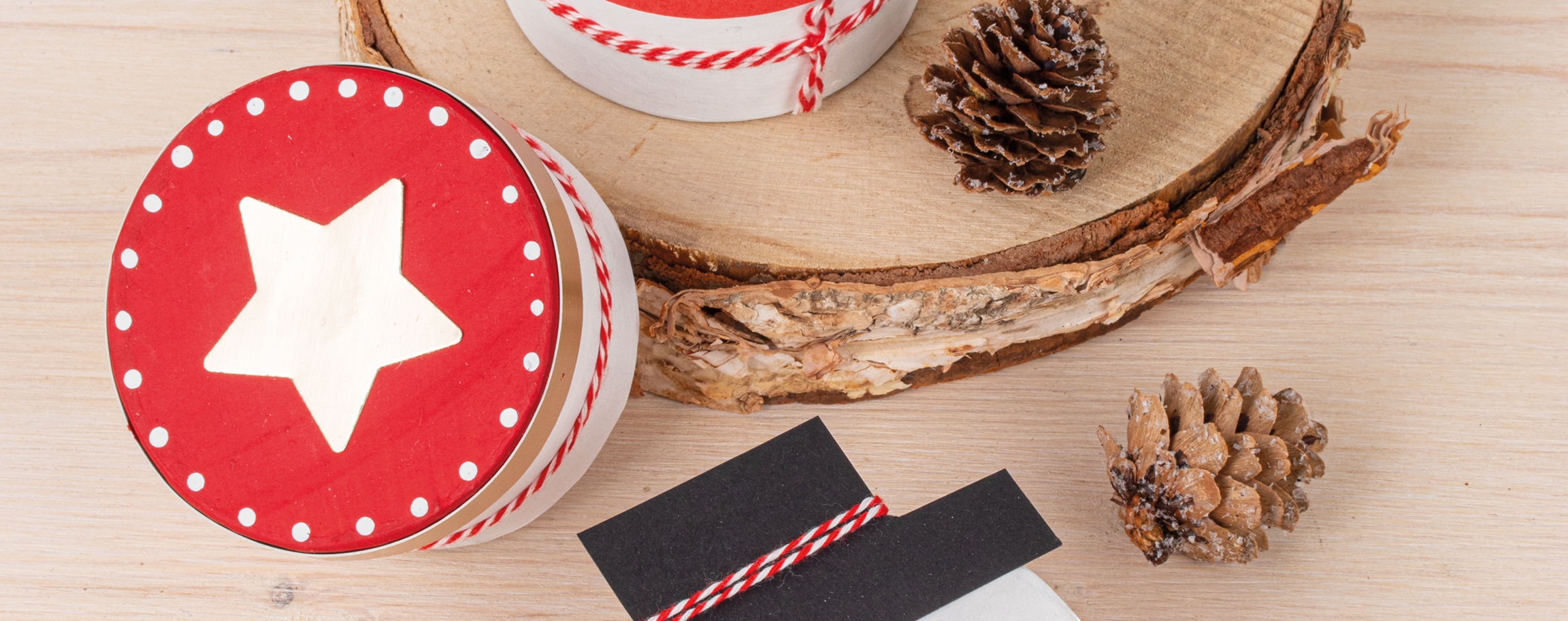Christmas tin boxes