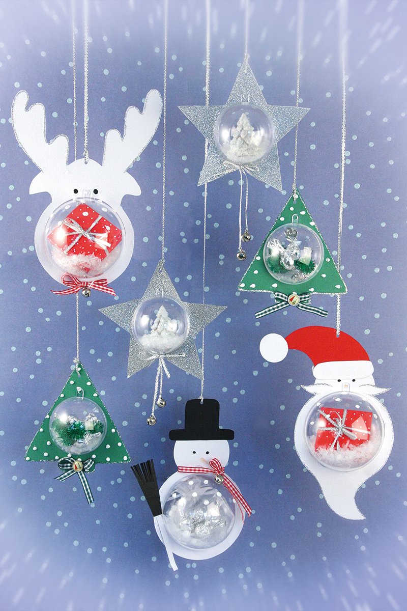 Christmassy plastic balls 8 cm