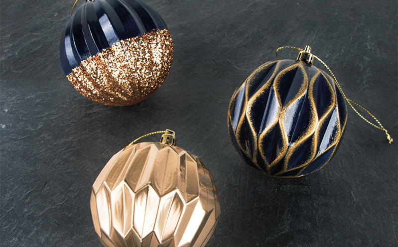 Weihnachtskugel „Svea“ Blau-Glimmer